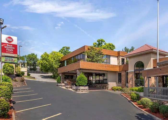 Best Western Plus Landing View Inn&Suites Branson