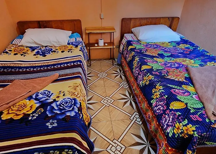 Hospedaje Santo Domingo Panajachel