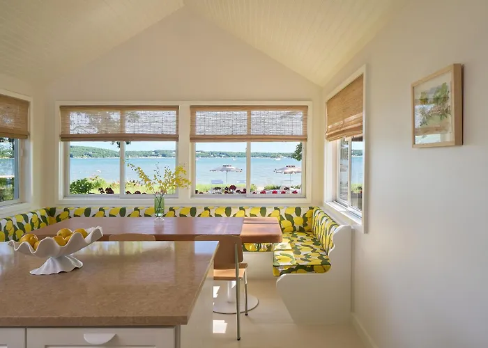 Silver Sands Motel & Beach Bungalows Greenport