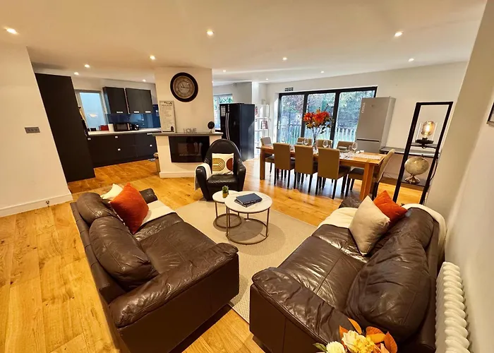 En-Suites With Free Parking, Wembley Park Station And Stadium London