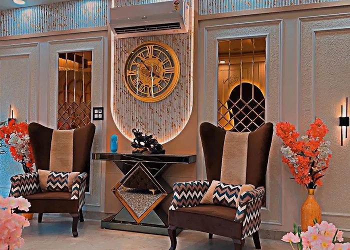 Hotel The Golden Way Aligarh