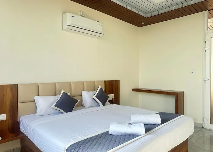 Ss Luxury Comforts - Twin Sharing Chikmagalur