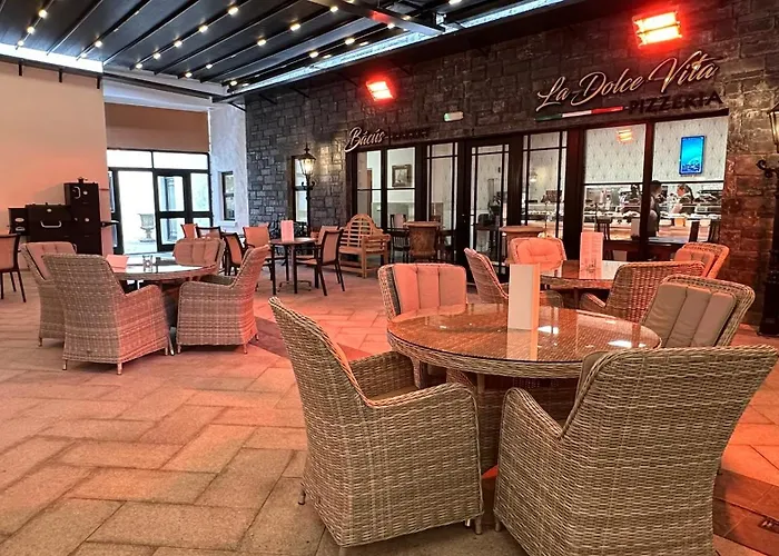 Sweeney'S Hotel 2020 Limited Dungloe