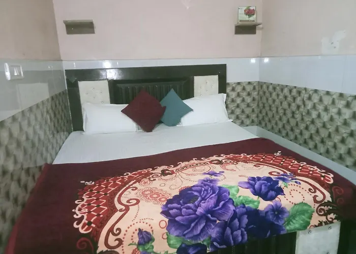 Shree Ladli Ji Dham Hotel Vrindavan