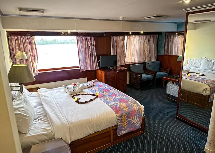Aton Nile Cruise Hotel Cairo