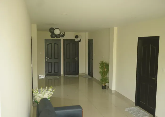 Cruz Inn Calicut
