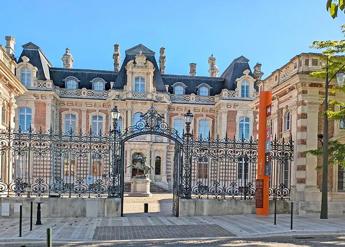 Maison A Deux Mains Ay-Champagne