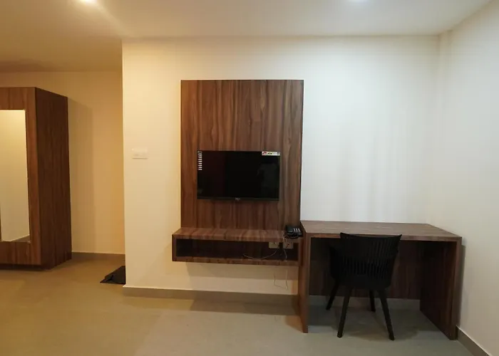 Hotel Hive Inn - Kozhikode
