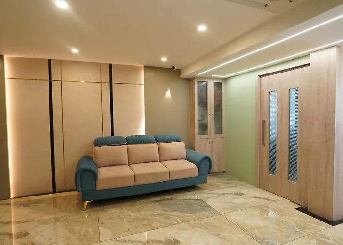 Hotel Hive Inn - Kozhikode