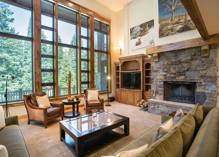 Silver Aspen - Five Bedroom Loft Luxury Townhome Hotel Room Solitude