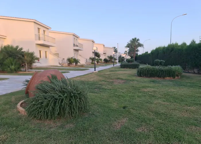 Nissiana Hotel & Bungalows Айя-Напа