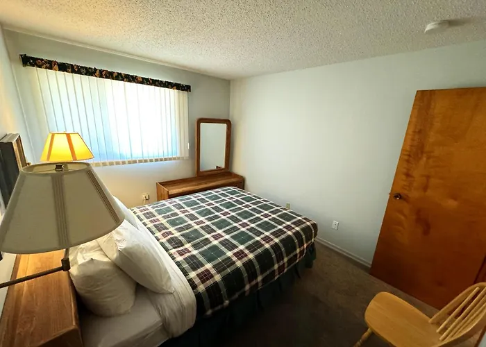 The Griz Inn By Park Vacation Management Fernie