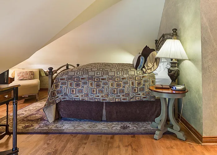 Historic Webster House Bed And Breakfast Inn Bay City