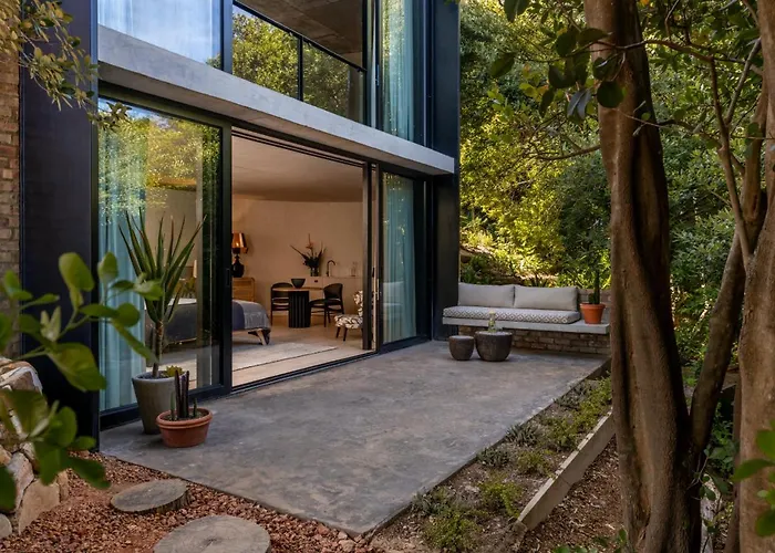 Future Found Sanctuary, Luxury Boutique Hotel By Newmark Kaapstad