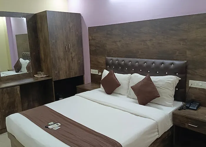 Pph Royal Gs Comforts Opp Mall Of Asia Bangalore