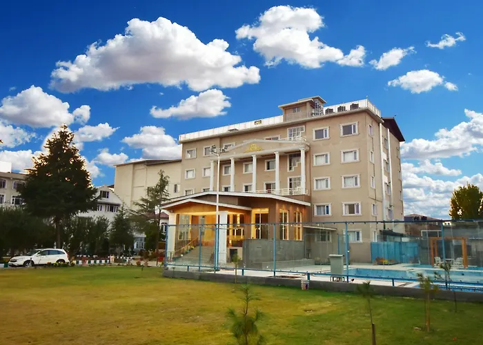Platinum By The Grand Mamta Hotel Srinagar 