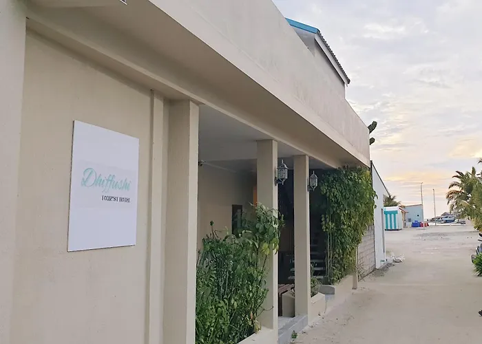 Dhiffushi Tourist Hotel