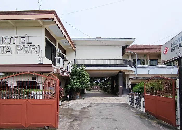 Gita Puri Redpartner Blitar Hotel