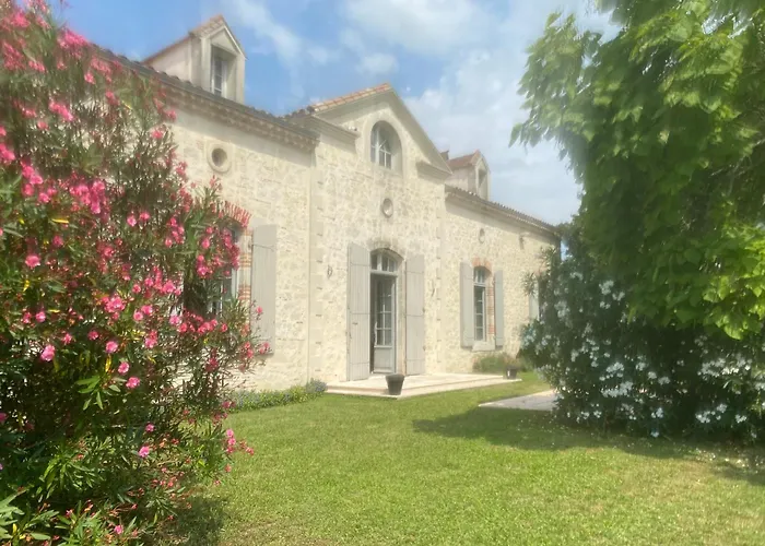 Manoir BLANCHE HAUT Chambres et tables d hôtes Villeneuve-sur-Lot
