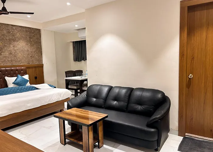 Ruby Loadging & Boarding Hotel Kalyan