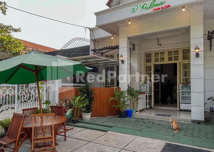 D Palma Near Lokananta Manahan Mitra RedDoorz Surakarta 