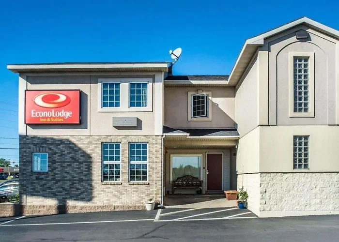 Econo Lodge Inn & Suites North Syracuse Airport Liverpool