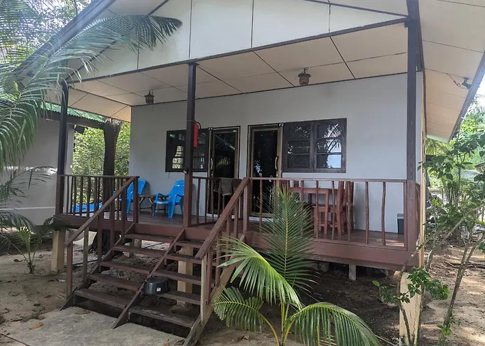 Moonhut Bungalows Mae Nam