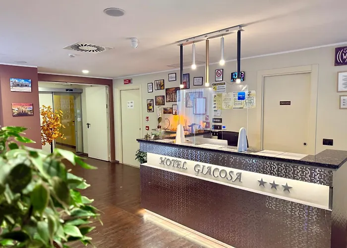 Hotel Giacosa Milánó