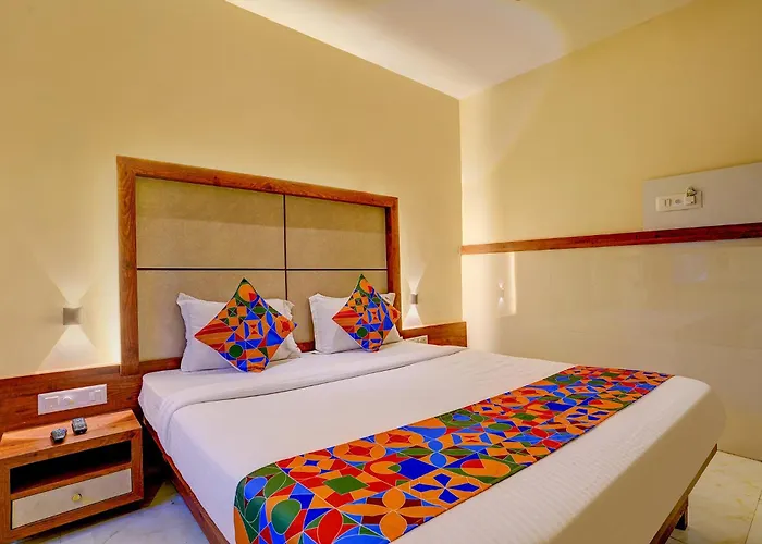Via Super 7 Inn Navi Mumbai