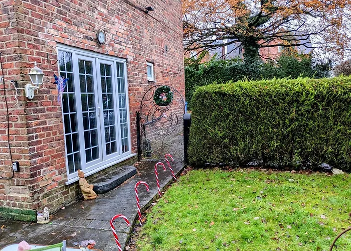 Butterfly Cottage Cheadle Hulme
