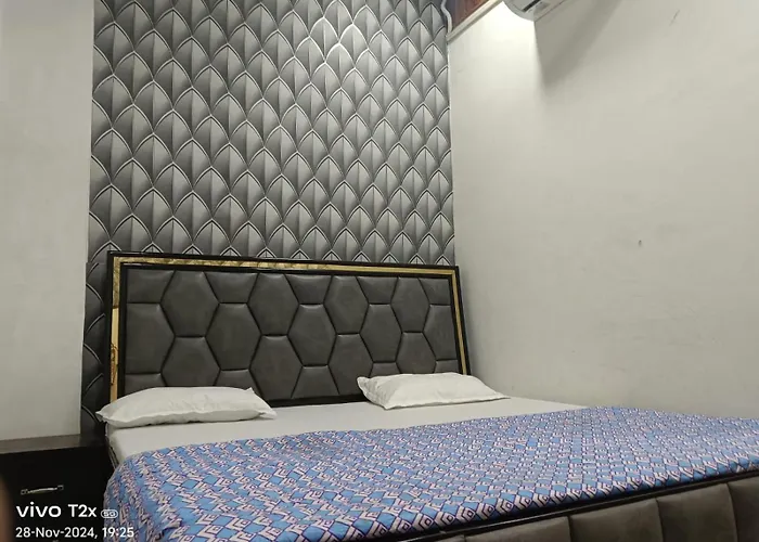 Hari Krishnam Residency Hotel Mathura