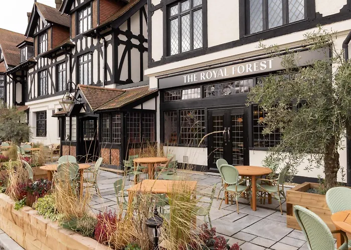 The Royal Forest - A Heartwood Inn Chingford