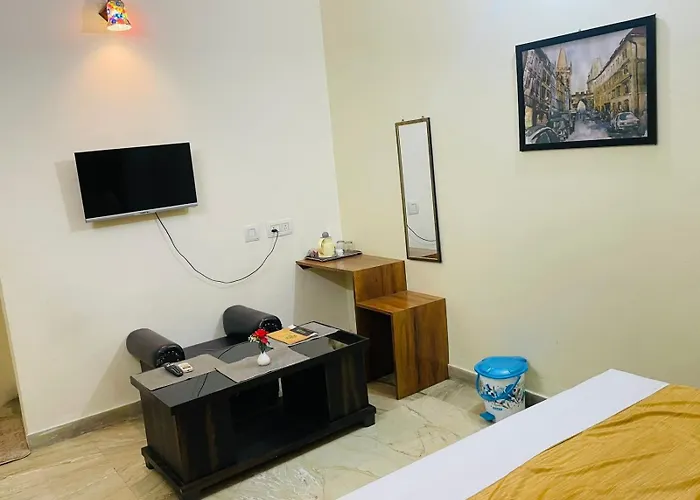 Shankar Vilaas -A Boutique Stay Forigners Choice Near Ghats And Temples Varanasi