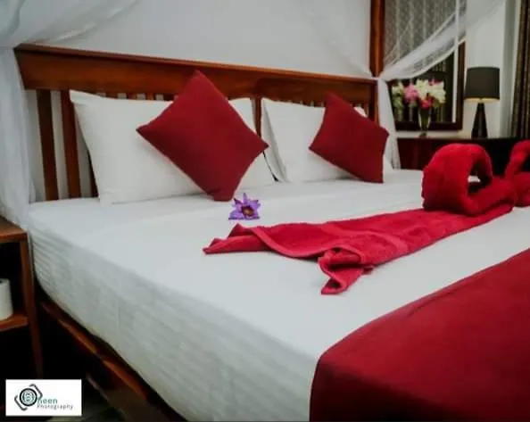 King'S Marine B&B Surf Hotel Matara