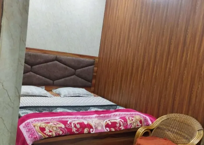 Shree Hit Radhamohan Dham Vrindavan
