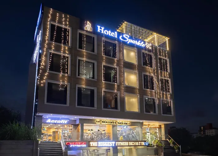 Hotel Glen Erica Zirakpur