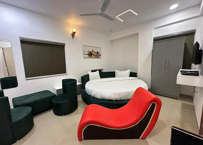 Hotel O The Leela Inn Pune