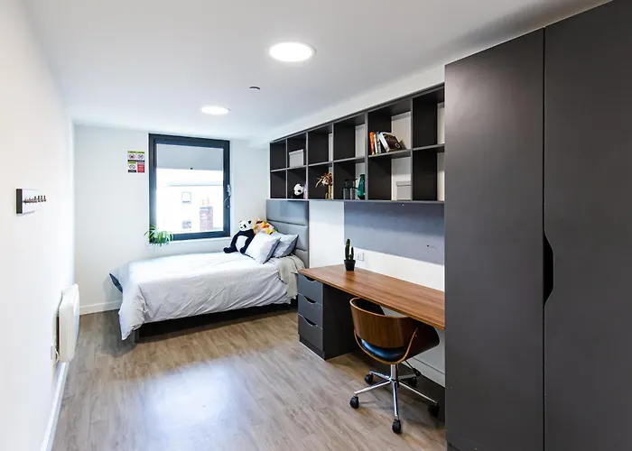 New Era Living - Private Rooms Next To Bramall Lane Sheffield