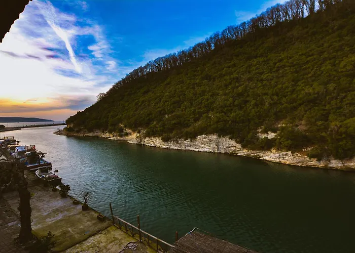 Hill River Hotel Ağva