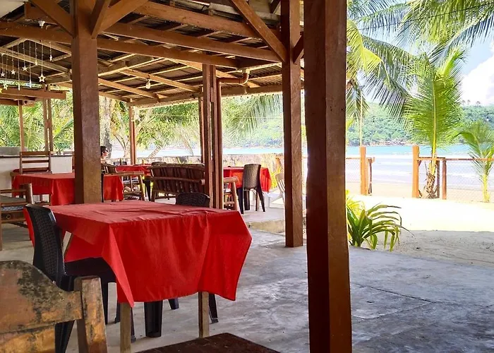 Bucana Beachfront Guesthouse El Nido