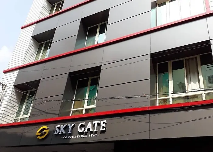 Sky Gate Hotel Near Apollo Main, Women'S & Children'S Us Consulate Sankara Netralaya Goethe Institute Prestigepalladium Shastri Bhavan Senmozhi Poonga Raj Ratnam Stadium Taj Coromandal India Oil Bhavan Dr Mohan'S Diabetics Vac Chennai