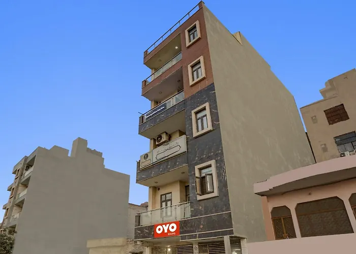 Hotel O Golden Key Inn Delhi 