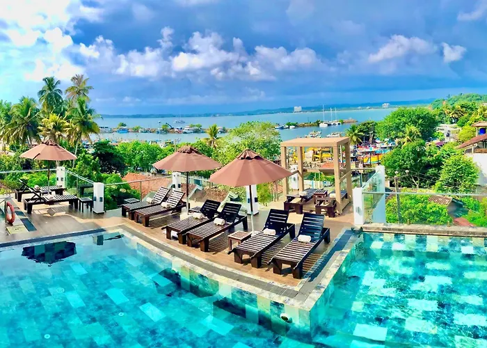 Emerald Bay Resort Mirissa