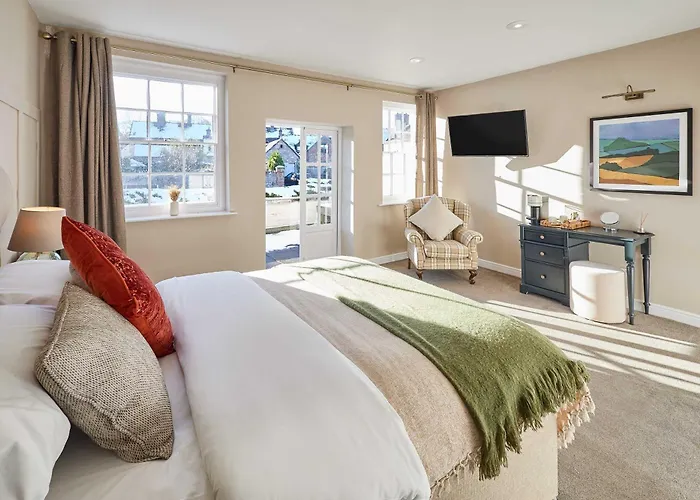 Host & Stay - The Raven Hotel Much Wenlock