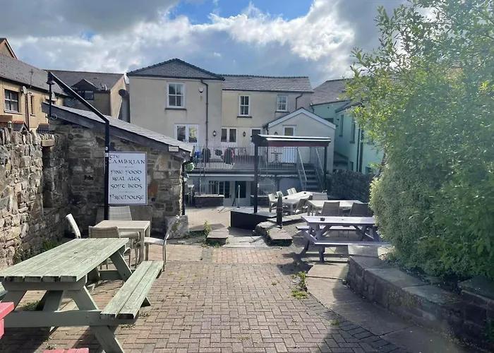 The Cambrian Bar & Grill Hotel Tredegar