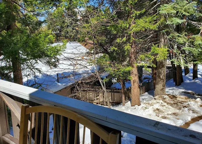 The Treetop Terrace At The Historic Arrowhead Lodge Twin Peaks