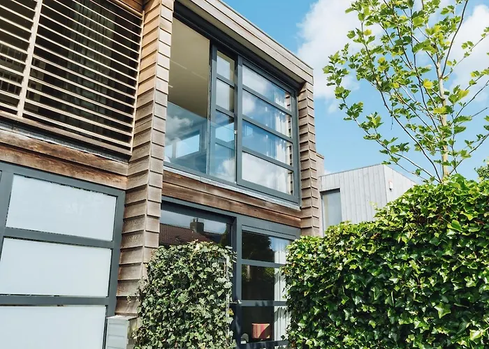 Sfeervol luxe appartement Haarlemmerhout bij Haarlem Centrum en Amsterdam - gratis parkeren