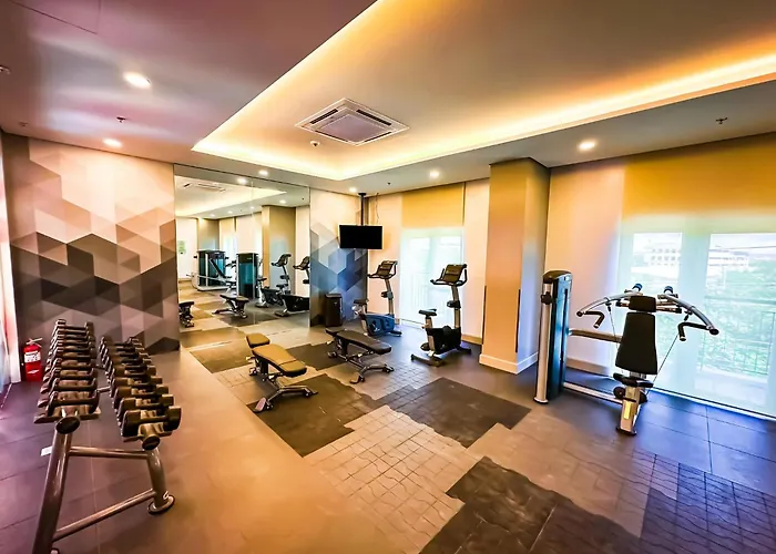 2 Bedroom 5 Pax Spacious Elegant Condo In Saint Dominique, Megaworld, Iloilo City
