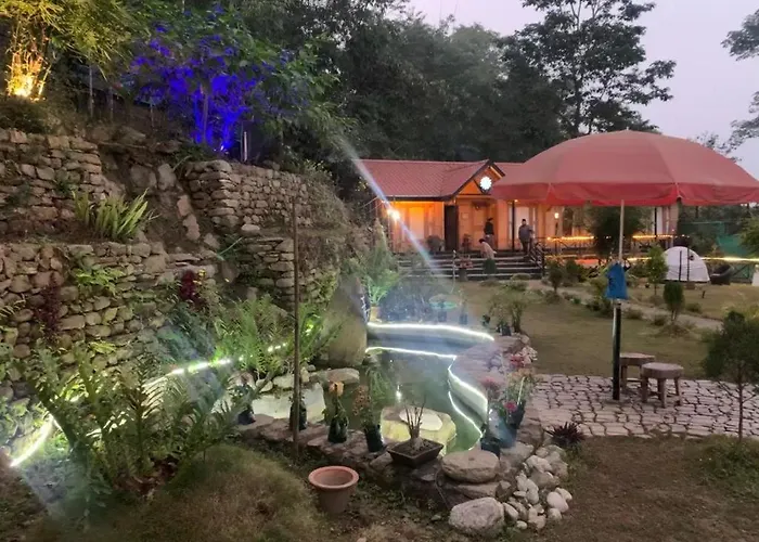 Goldelux Retreat Hotel Mirik
