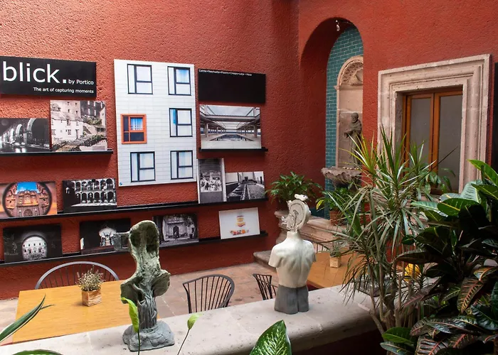 Portico Hotel & Galeria Morelia